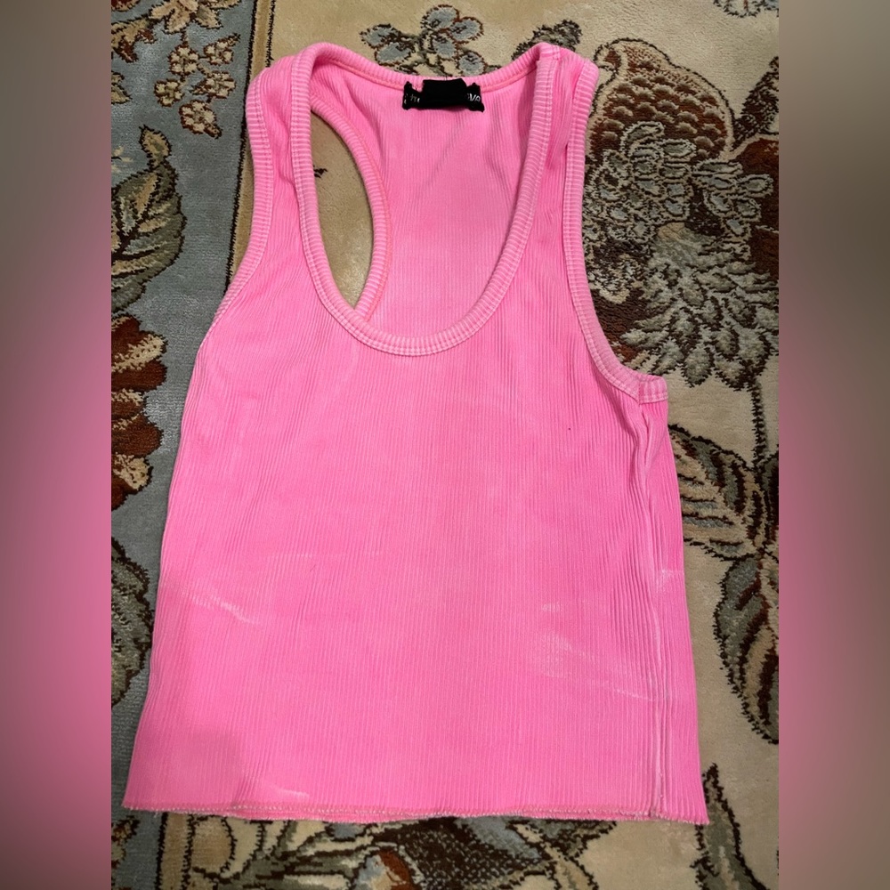 Global love cropped tank